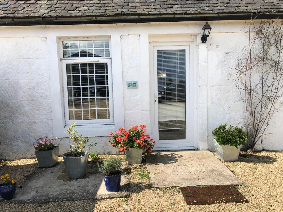 Grooms Cottage Outside Hot Tub Beith Exterior foto